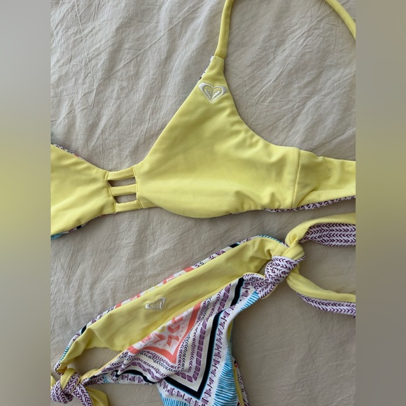 Roxy Reversible swimsuit bikini set - Picture 3 of 3
